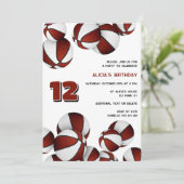 マルーン白いバスケットの子供のスポーツ誕生日 招待状 (スタンド正面)