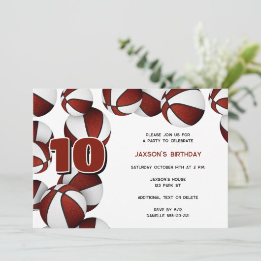 マルーン白いバスケット男の子女の誕生日パーティー 招待状 (スタンド正面)