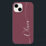マルーン白エレガント書文字名 Case-Mate iPhone 14ケース<br><div class="desc">マルーン白エレガント書のスクリプトのタイポグラフィ名カスタムiPhone 14電話のケースは、トレンディーとデザインを備えパーソナライズされたて、あなたの名前を手の書道のスクリプトのをマルーンバックグラウンドでモダンは、を持つ。©Evco Studio www.zazzle.com/store/evcostudioによる設計</div>