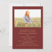 マルーン金ゴールドタイポグラフィ写真グラッド発表 招待状 (裏面)