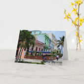 マレコン近くのハバナ・キューバ建築 カード (黄色い花)