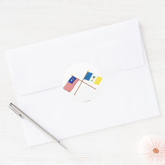 マレーシアとペナンの国境を越えた国旗 ラウンドシール (封筒)