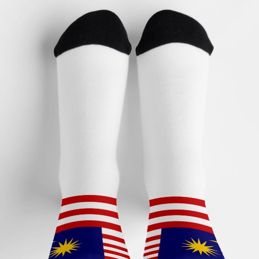 マレーシア国旗と愛国的なマレーシアプライド ソックス (上部)