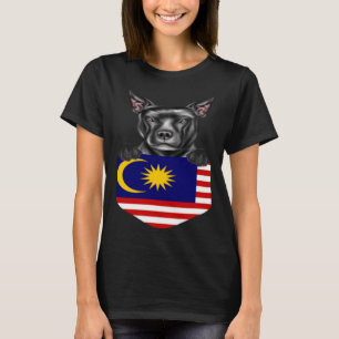 マレーシア国旗(犬)スタッフォードブルテリアドッグIn Po Tシャツ