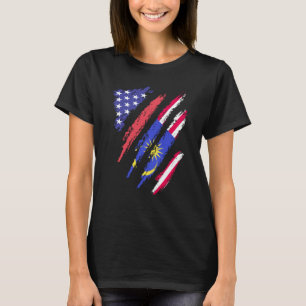 マレーシア系アメリカ人の愛国心で育まれたハートの旗ストライプ Tシャツ