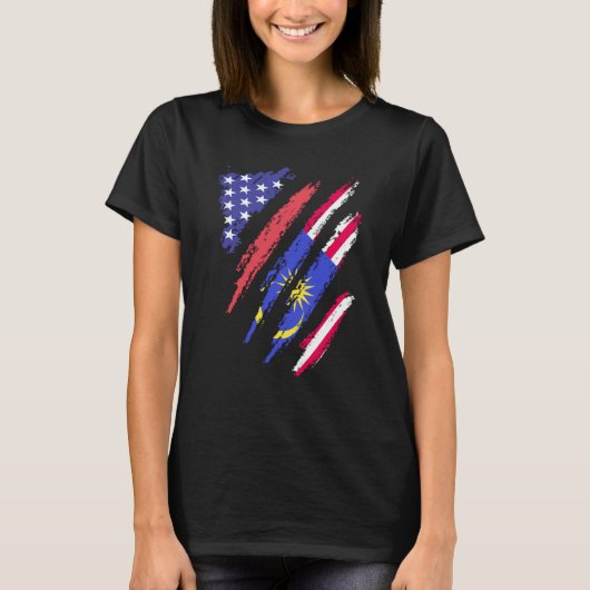 マレーシア系アメリカ人の愛国心で育まれたハートの旗ストライプ Tシャツ (正面)