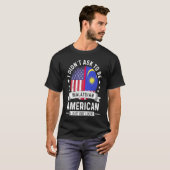 マレーシア系アメリカ人パトリオット育ユーモア国旗 Tシャツ (正面フル)