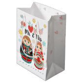 『マロシアのトリョシカ人形Mr.&Mパーソナライズされた. ミディアムペーパーバッグ (正面アングル)