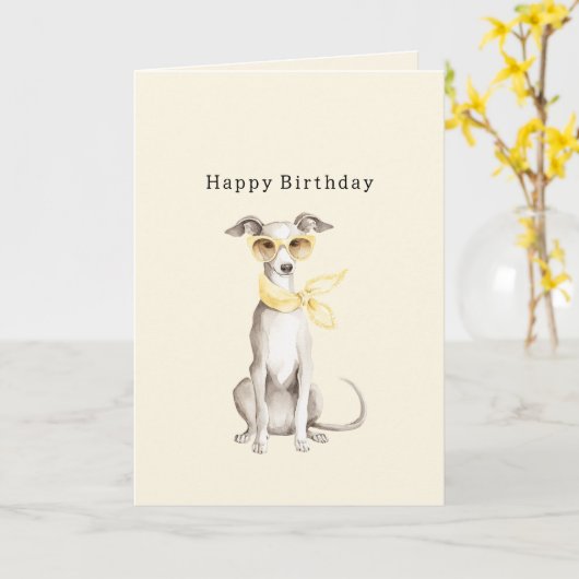 マロンベージュのスカーフを巻いた白い犬の誕生日 カード (黄色い花)