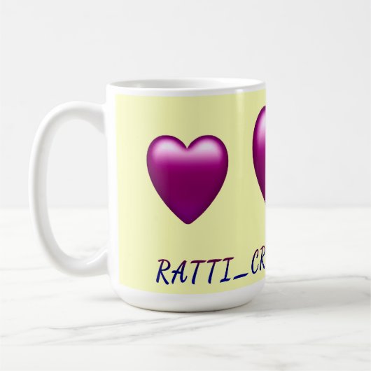 マロン色のハート型「Ratti_Creative_Arts」デザイン コーヒーマグカップ (左)