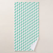 マンガの微笑みを浮かべているサメのミント・ブルー・グリーン海 バスタオル (バスタオル)