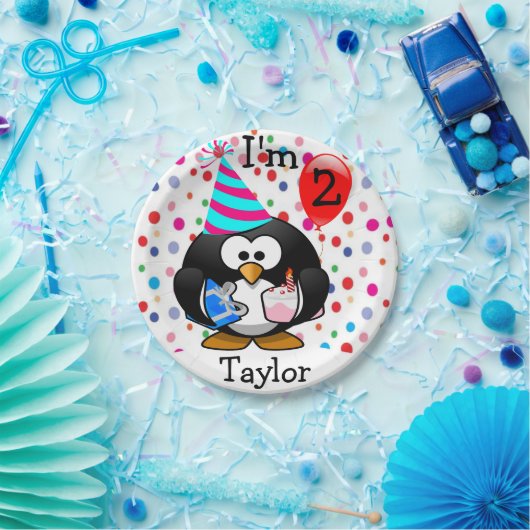 マンガパーソナライズされたー・ペンギン2回目の誕生日パーティー ペーパープレート (パーティー)