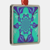 マンダラアートと万華鏡のように千変万化するパターンの融合! メタルオーナメント (右)