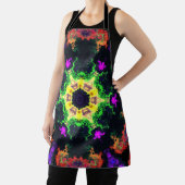 マンダラサイケデリックフラワーグリーン紫と黄色 エプロン (インサイチュ)