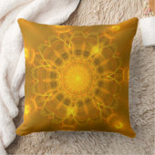 マンダラレースライン暖かいグロー黄色の背景 クッション (ブランケット)