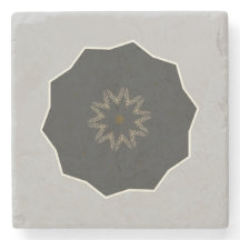 マンダラ万華鏡のように千変万化するパターンブラックオングレー