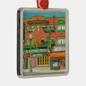 マンダリンの劇場の外観、 メタルオーナメント (右)