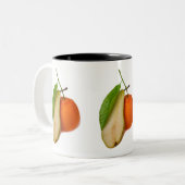 マンダリン – Virtuoso double-bass player ツートーンマグカップ (正面左)