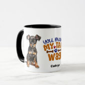 マンチェスターテリアパピー私の尻尾を泣かせる マグカップ (正面左)