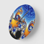 マンデルブロットブルーダブルスパイラルフラクタル ラウンド壁時計 (傾斜)