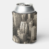 マンハッタンのスカイライン、黒と白の空中。 缶クーラー (缶裏面)