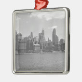 マンハッタンニューヨーク米国B&Wのスカイライン メタルオーナメント (左)