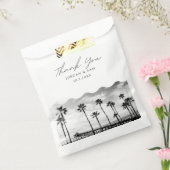 マンハッタンビーチ結婚式白黒の写真 フェイバーバッグ (封をした状態)