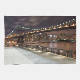 マンハッタン橋およびNYCのスカイライン キッチンタオル