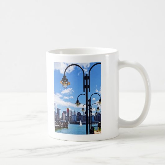 マンハッタン, NY – リバティ州パーク コーヒーマグカップ (右)