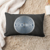 マンホールがクイーンズを覆う ランバークッション (ブランケット)