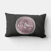 マンホールの蓋 スタテン島 ランバークッション (裏面)