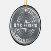 マンホールスタテンアイランドグレー セラミックオーナメント (右)