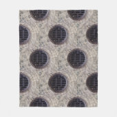 マンホール蓋及び敷石道路フリースブランケット フリースブランケット (正面)