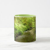 マン失ったクリークIアットレッドウッド国立公園 マグカップ (中央)