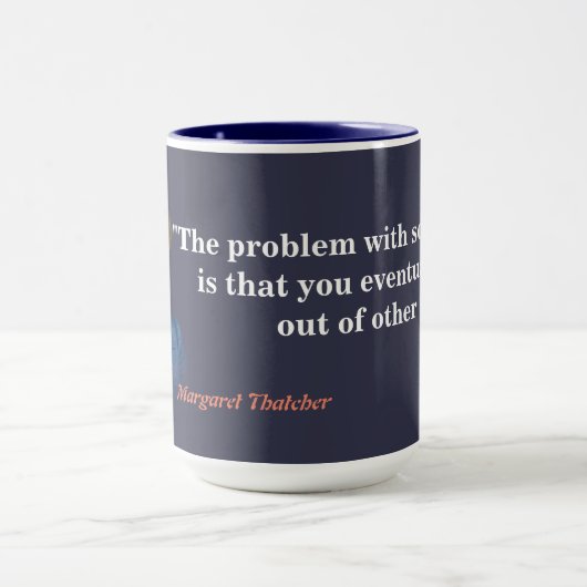 マーガレットサッチャー引用文オン社会主義 マグカップ (中央)
