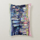 マーケットとメインの狂人、シンガポール アクセントクッション (正面(垂直))