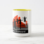 マーサのブドウ園の顎橋ジャンプ15oz。 マグ (中央)