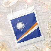 マーシャル諸島国旗 フェイバーバッグ (クリップ留めされた状態)