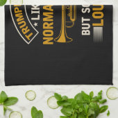 マーチおもしろいングバンドトランペーターユーモア キッチンタオル (折り畳み)