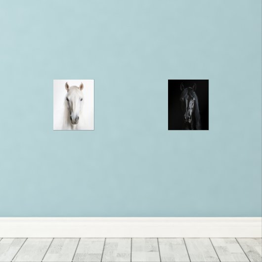 マーチング白黒馬ポートレート (ウッドフロア)