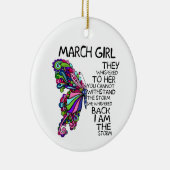 マーチ女の子彼女は私はストームバタフライの背中にささやいた セラミックオーナメント (右)