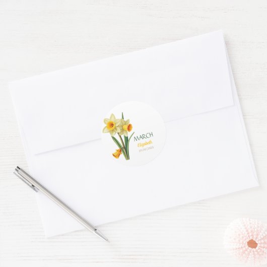 マーチ誕生日ダフォディル誕生フラワーパーソナライズされた ラウンドシール (封筒)