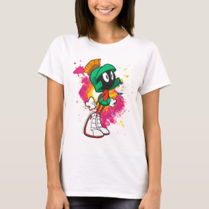 マービンが踵を踏んで立つ Tシャツ