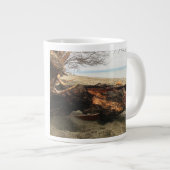 マーフィーがマグカップを覗く ジャンボコーヒーマグカップ (正面右)