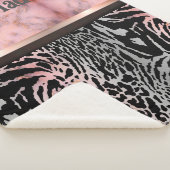 マーブルピンクシックタイガーサファリプリントカスタマイズ シェルパブランケット (3/4)