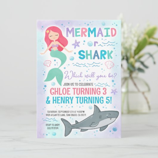 マーメイドとサメの誕生日パーティーの招待状 招待状 (スタンド正面)