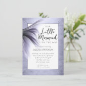 マーメイドシック |ほこりっぽいラベンダーパープルベビーシャワー 招待状 (スタンド正面)