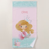 マーメイドピンクブルーブロンドヘアガールネームビーチタオル ビーチタオル (正面)