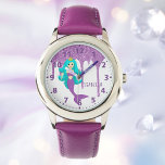 マーメイドプリンセスホワイトパープルグリッタードリップス名 腕時計<br><div class="desc">緑かわいらし紫のグリッター色のドレスにターコイズ色の髪にティアラ王室のを着た人魚の王女。テンプレート名は紫。紫色の時計の顔番号と私たちフェイクのグリッタードリップ。ホワイト背景.</div>