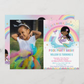マーメイドユニコーンプールパーティー誕生日ダークスキントーン 招待状 (正面/裏面)